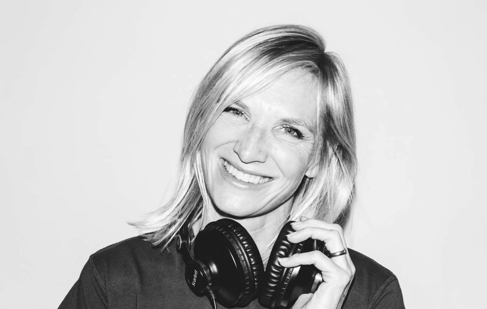 Jo Whiley - 90s Anthems