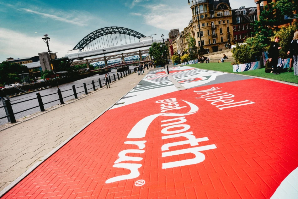 Mul Draws' Great North Run mural at Newcastle's Quayside, Photo by Tynesight Photography for NE1