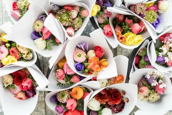 Flower Bouquets, Photo by Zoe Schaeffer, Free to use under Unsplash License