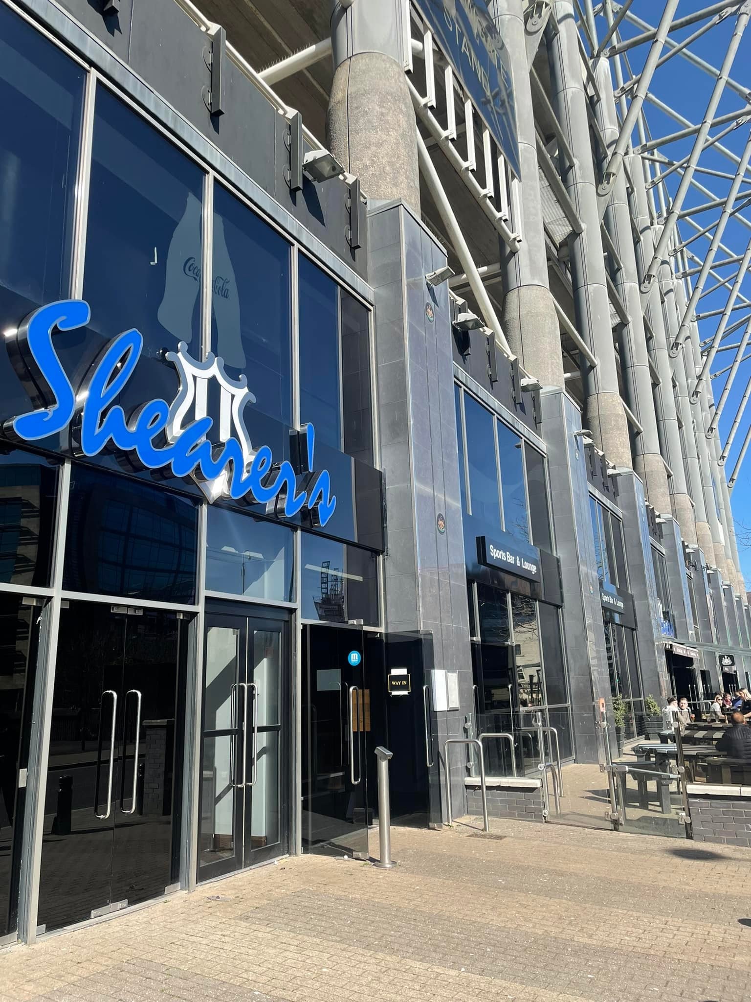 Shearer’s Sports Bar & Lounge Get into Newcastle